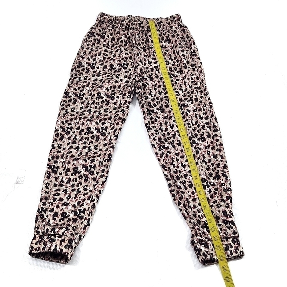 ZARA Leopard print high Waist Satin Jogging pants - Picture 8 of 9